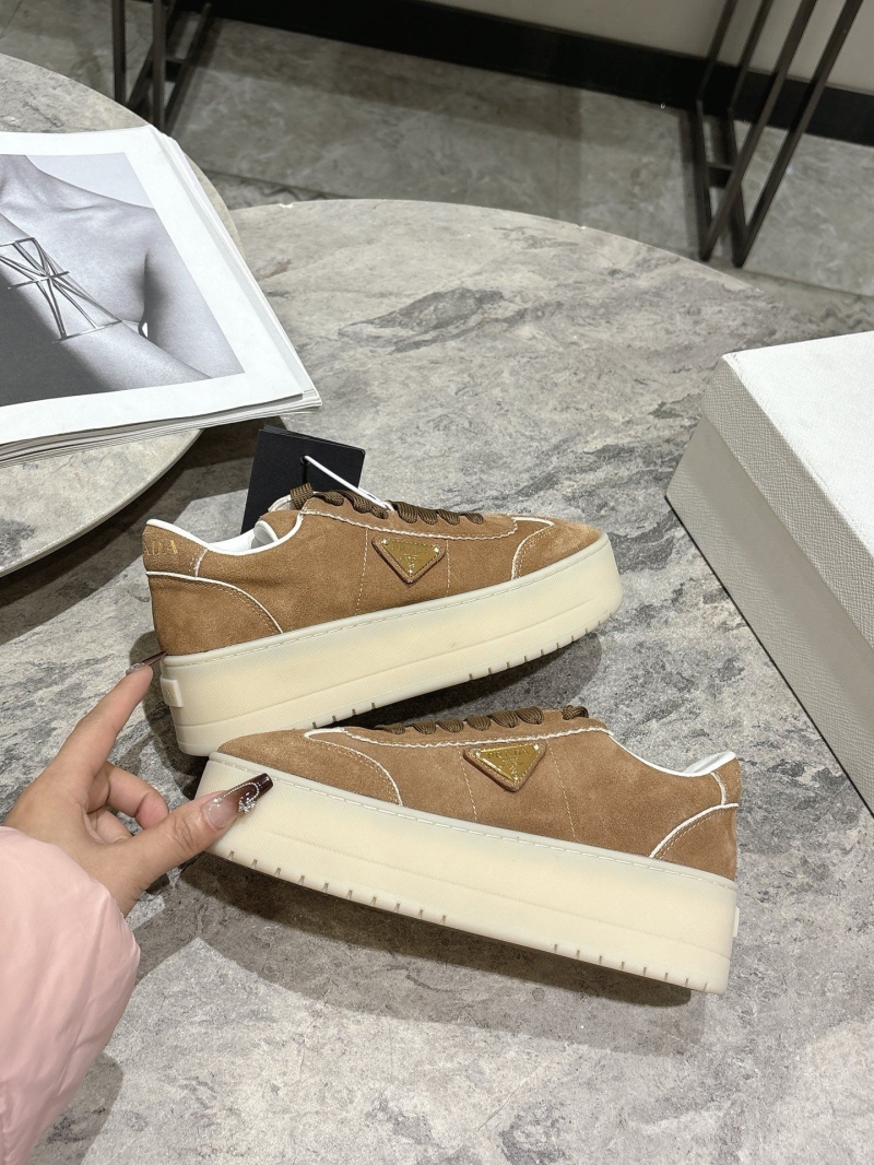 Pra*a sneakers
